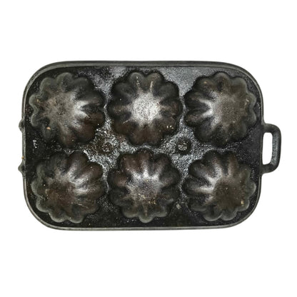 Vintage Cast Iron Turk's Head Baking Pan | 6-Mold | 10.25" x 7.5"